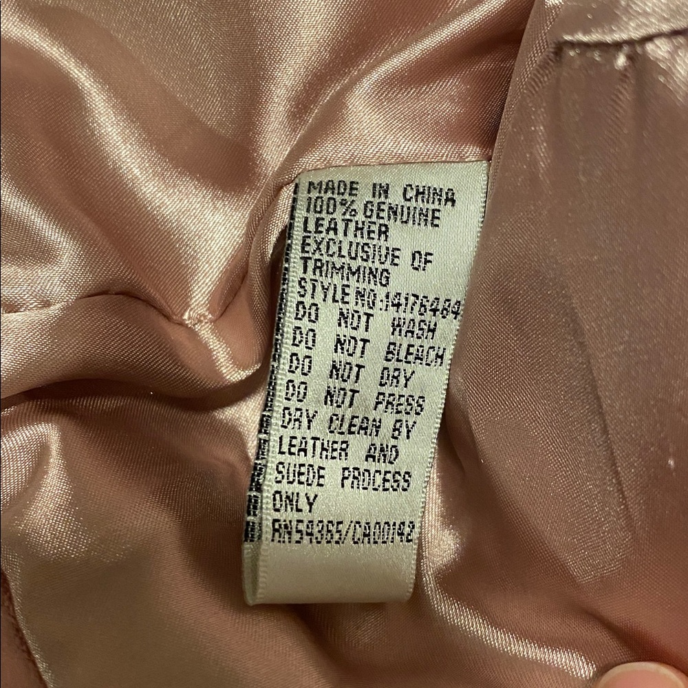 Peter Nygård Cropped Leather Jacket 3/4 Sleeve Embossed Biker Vintage Size 8 - Picture 8 of 11